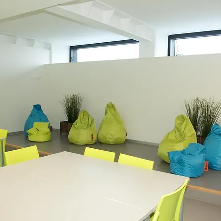 Vayamundo Οστένδη